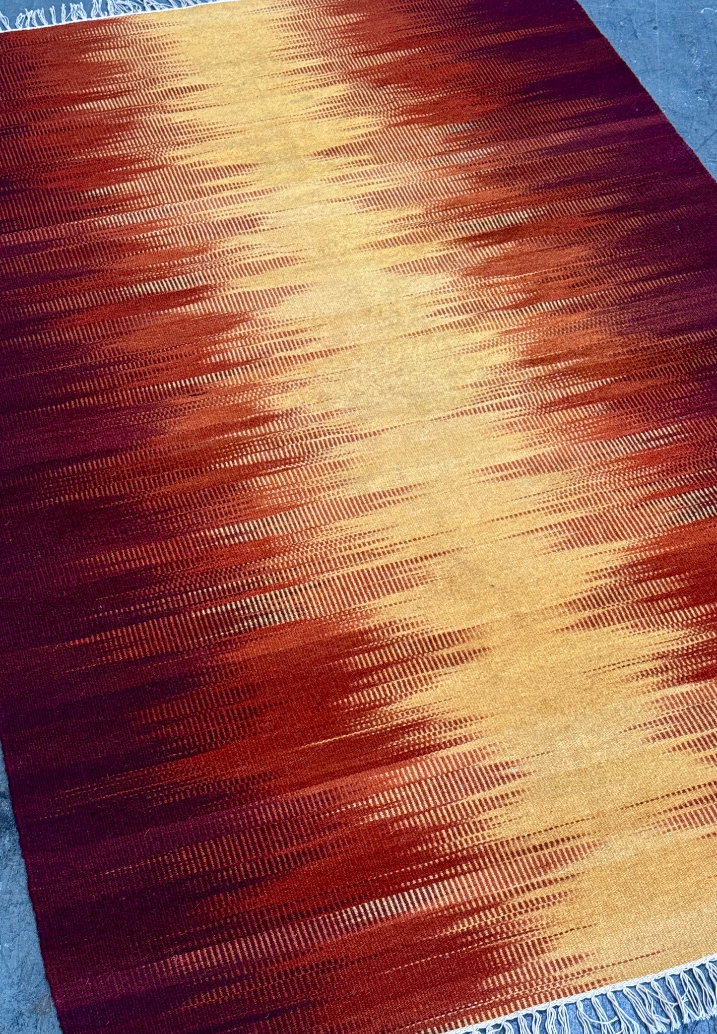 Archive Sale Dash Axis - Ombre Burnt Sun 4ft x 6ft