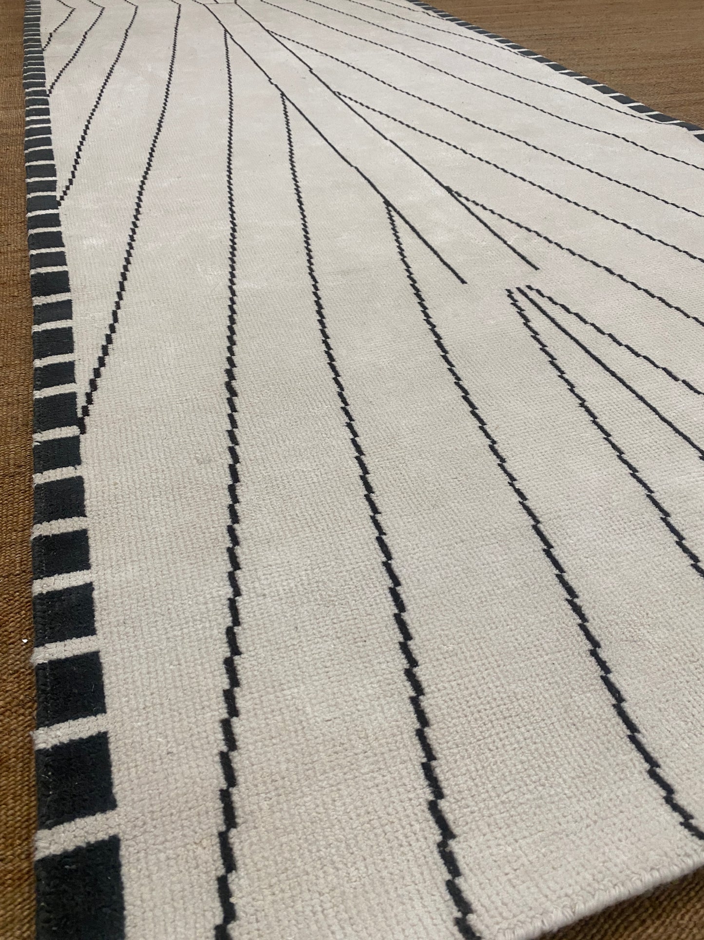 Archive Sale Grifter - Brown Lapel 4ft x 10ft