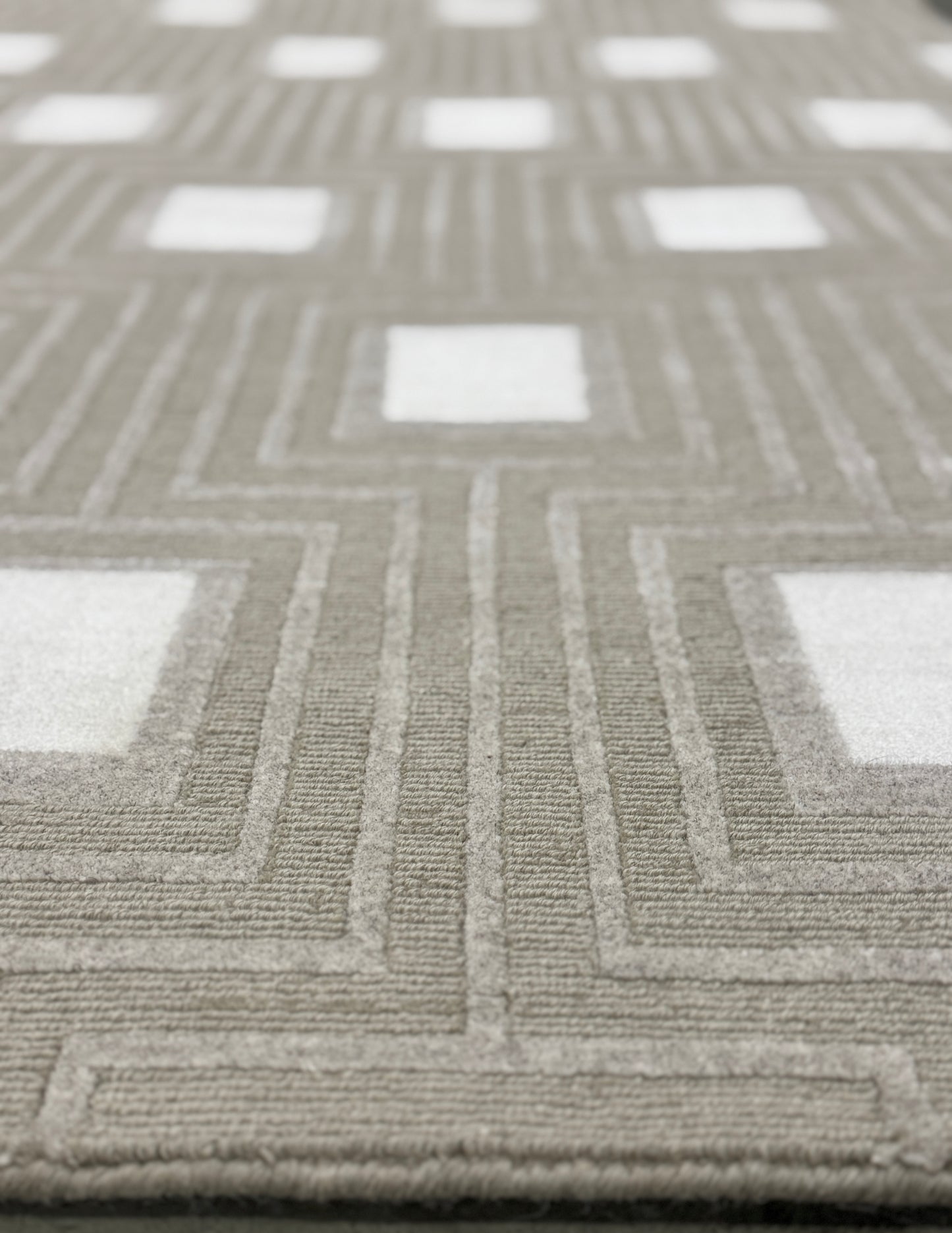 Halle Tibetan Trellis - Alabaster