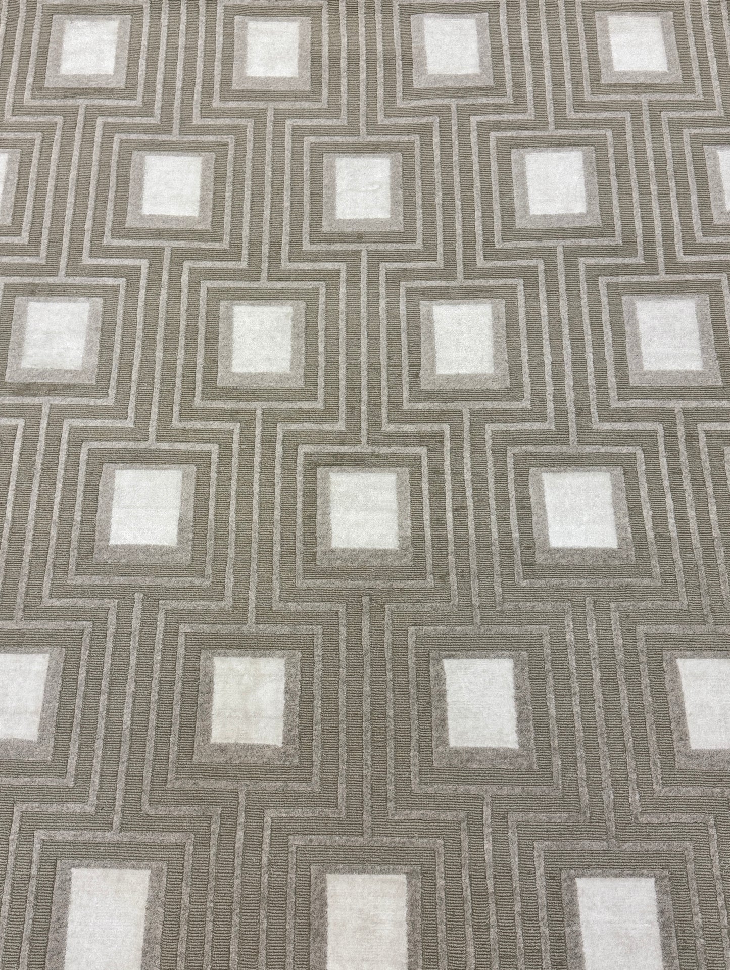 Halle Tibetan Trellis - Alabaster