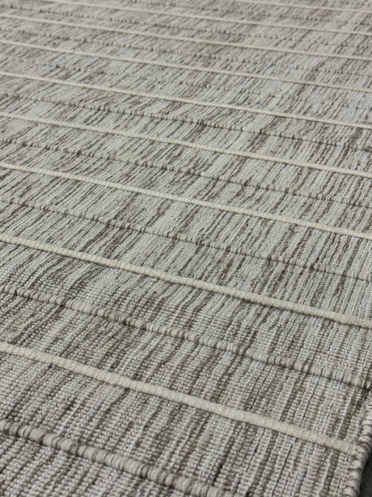 Jixxie Piping Stripe - Ivory Key