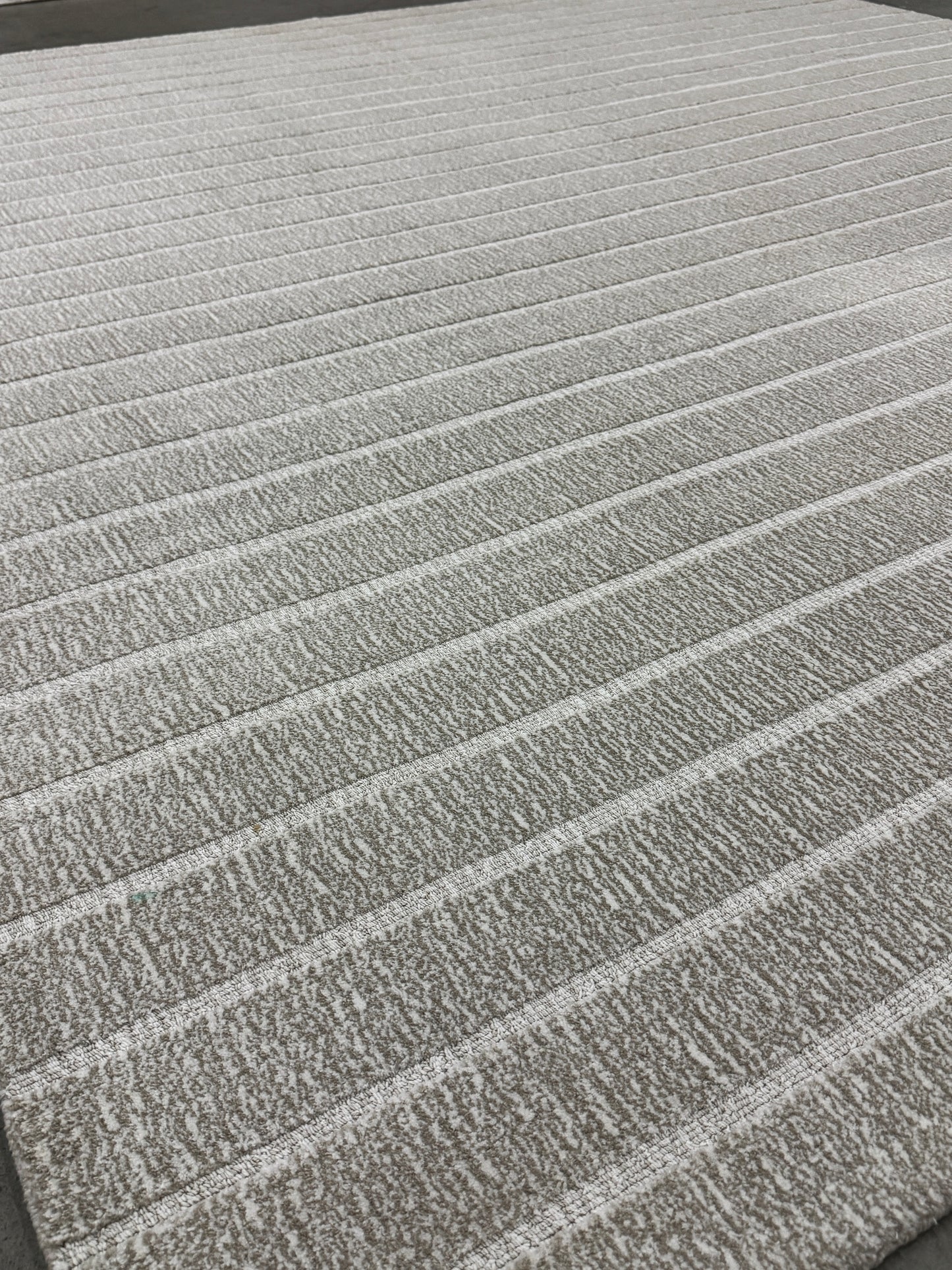 Jewel Stripe - Stippled Ivory