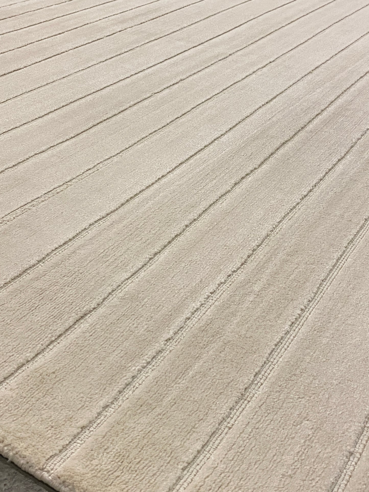 Jewel Stripe - Shaded Ivory