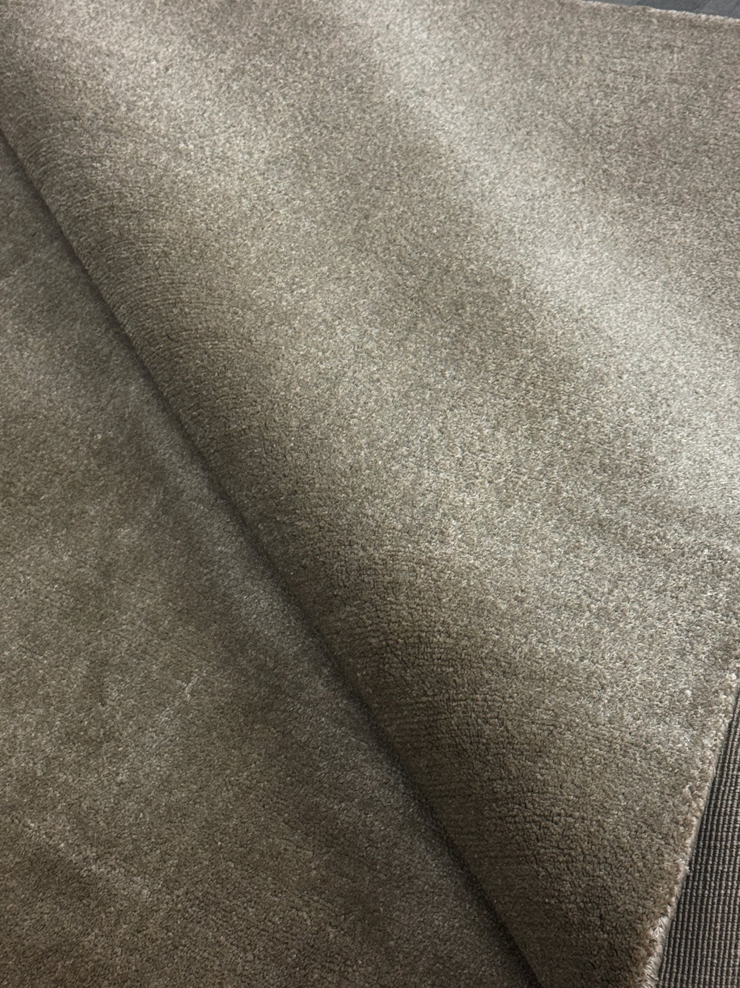 Jewel Velvet - Deep Butter Gold