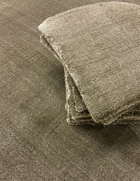 Archive Sale Jewel Velvet - Sterling Brown 8' x 6'