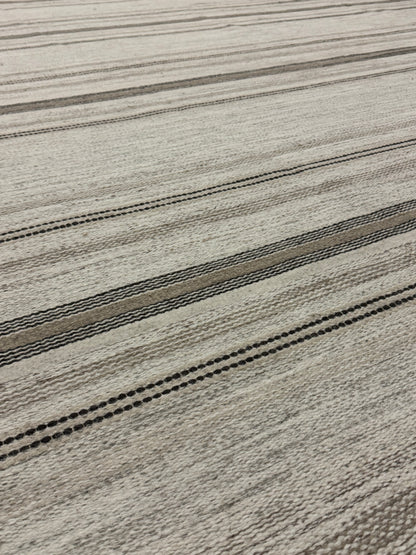 Jhira 02 - Beige & Ivory