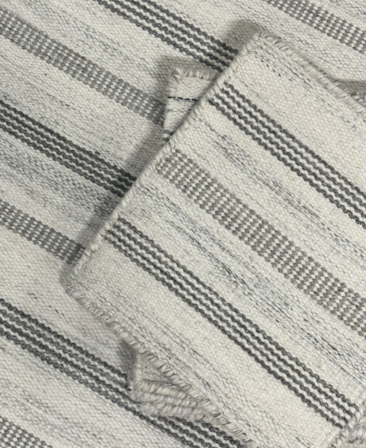 Jhira 03 - Grey Silver Ivory