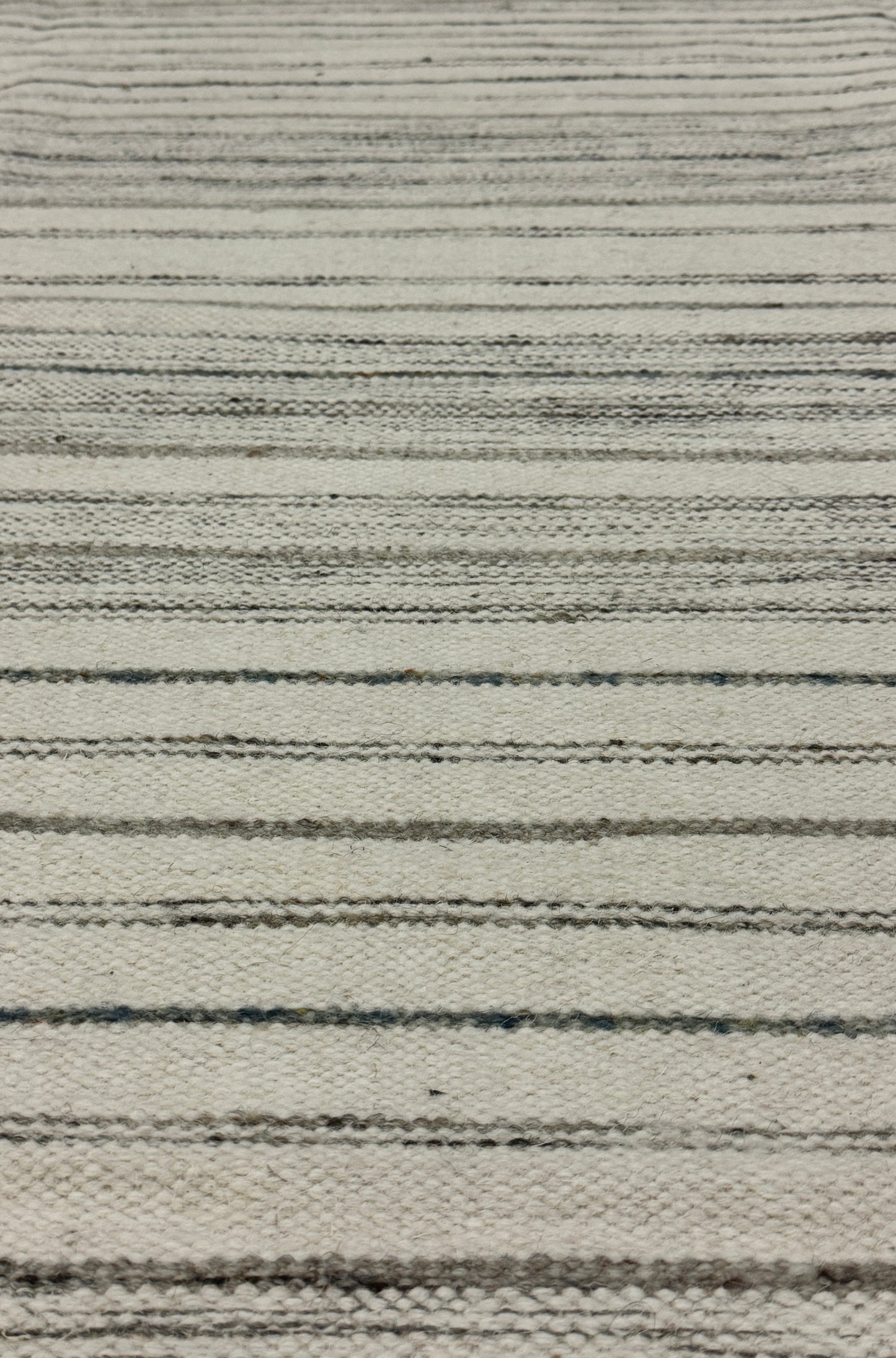 Jhira 04 - Ivory & Multi-blue