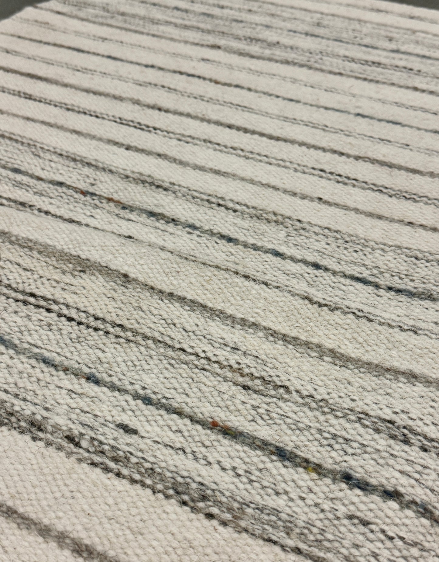Jhira 04 - Ivory & Multi-blue