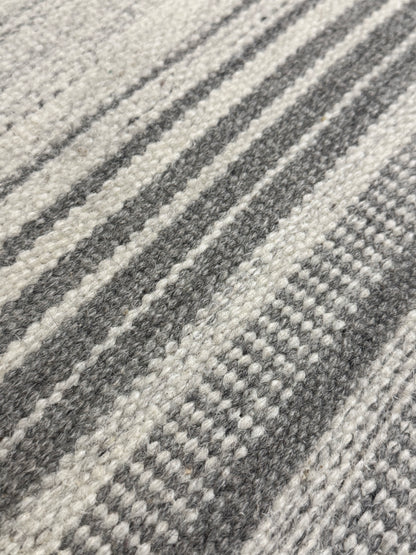 Jhira 05 - Natural Grey Ivory