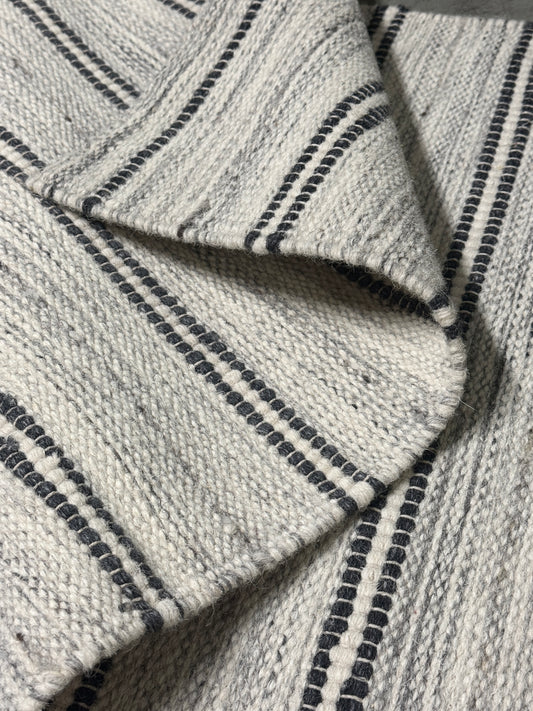 Jhira 07 - Grey Ivory Charcoal