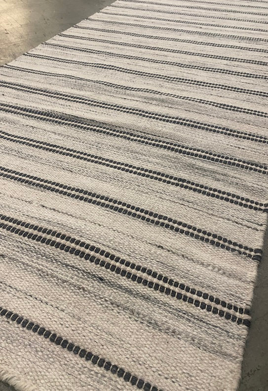 Jhira 07 - Grey Ivory Charcoal