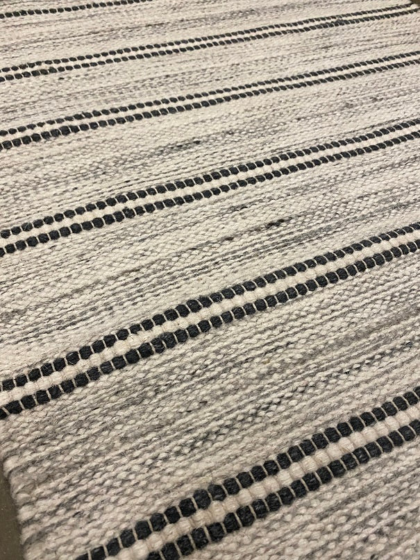 Jhira 07 - Grey Ivory Charcoal