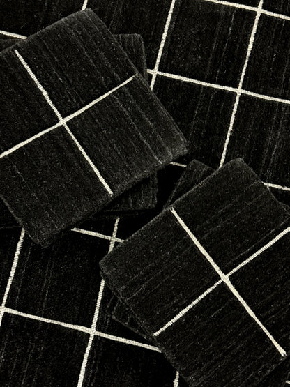Jix Grid - Black Velvet