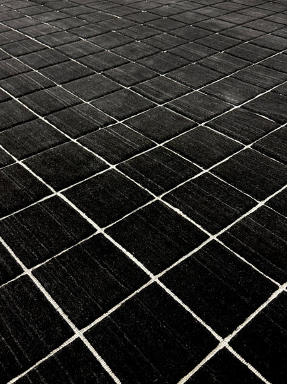 Jix Grid - Black Velvet