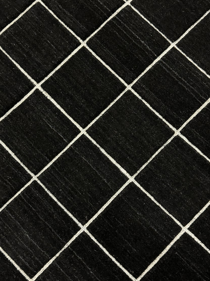 Jix Grid - Black Velvet