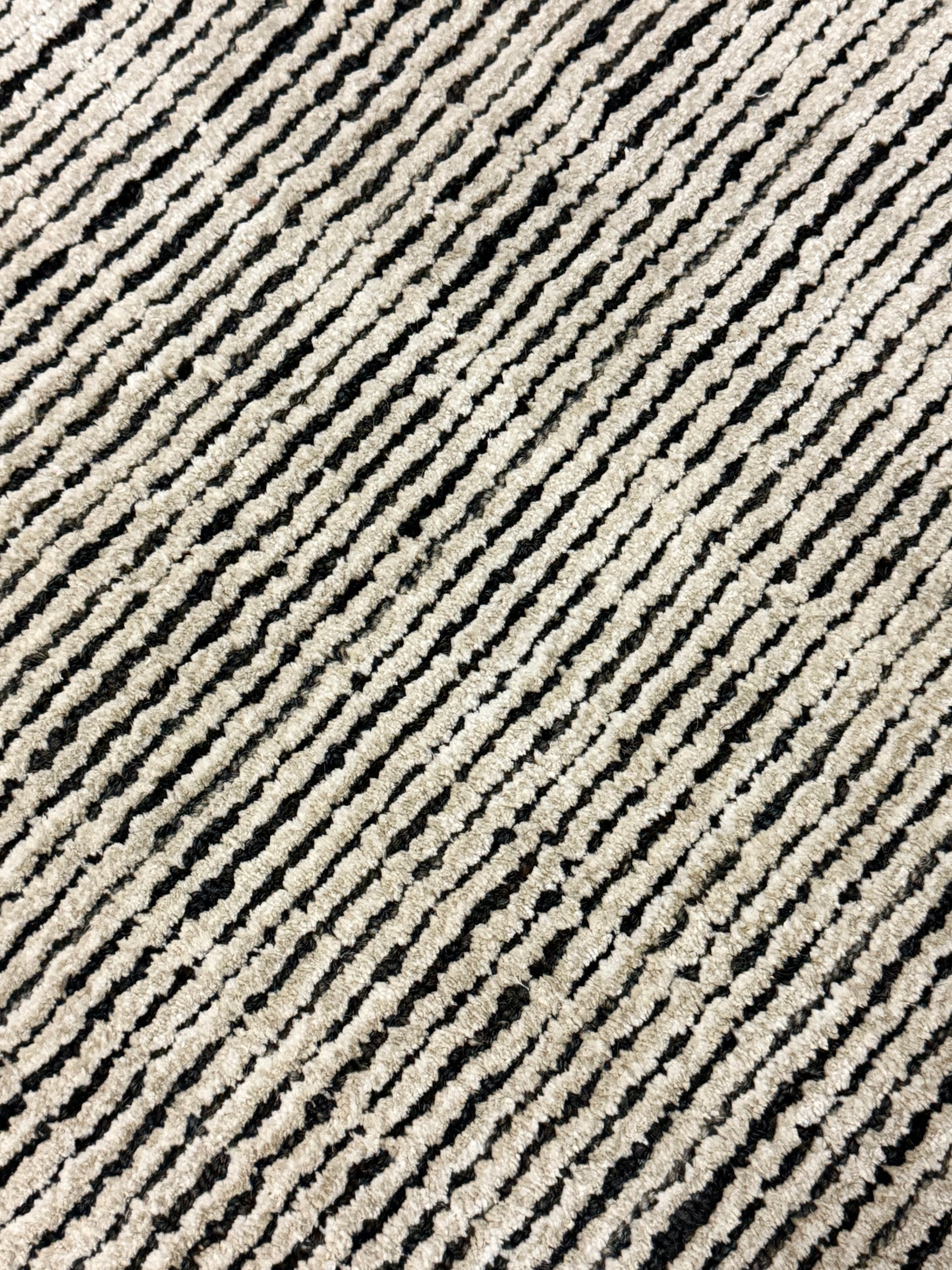 Jixxie Jab Stripe - Pearl & Bruiser