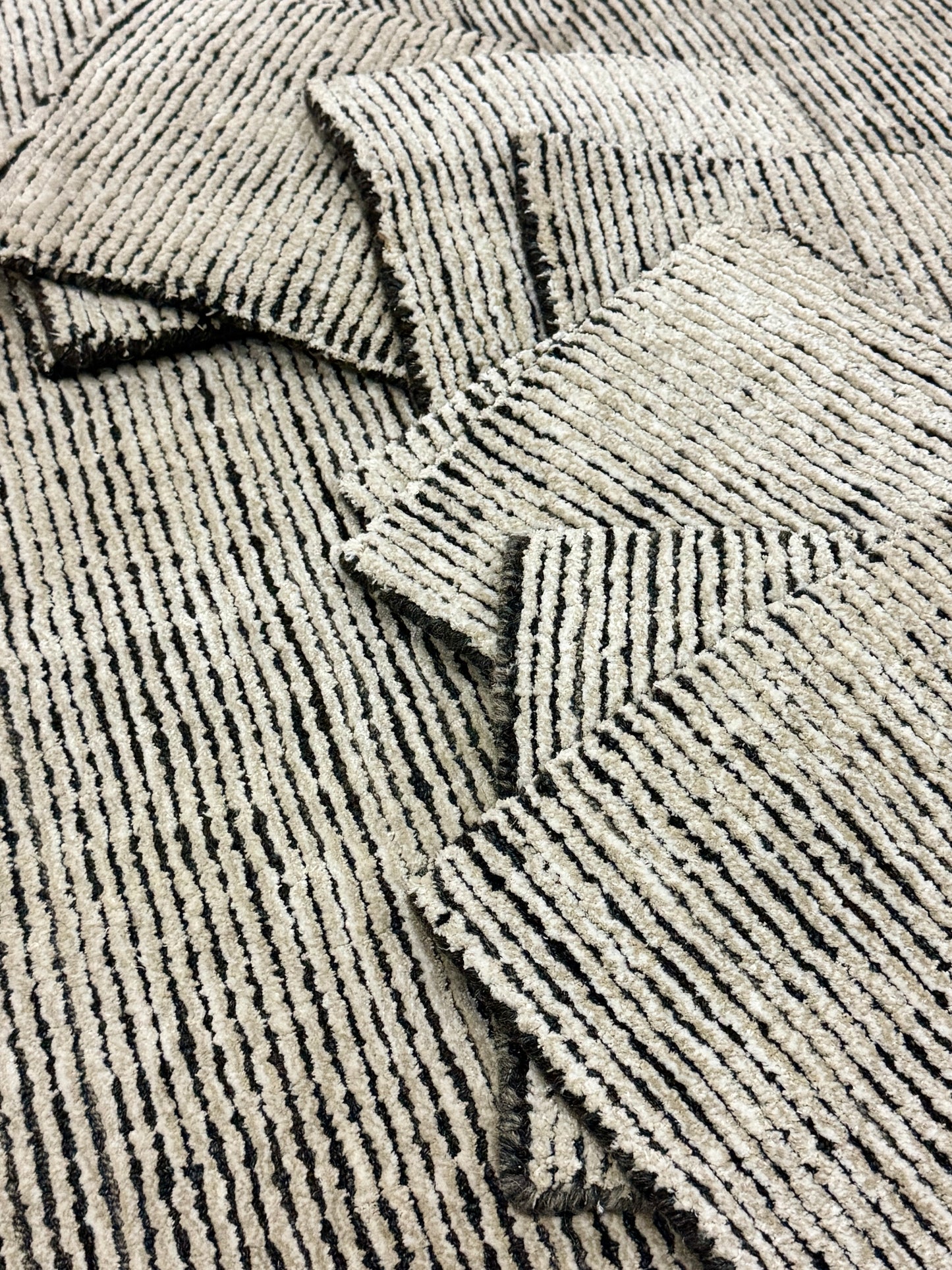 Jixxie Jab Stripe - Pearl & Bruiser