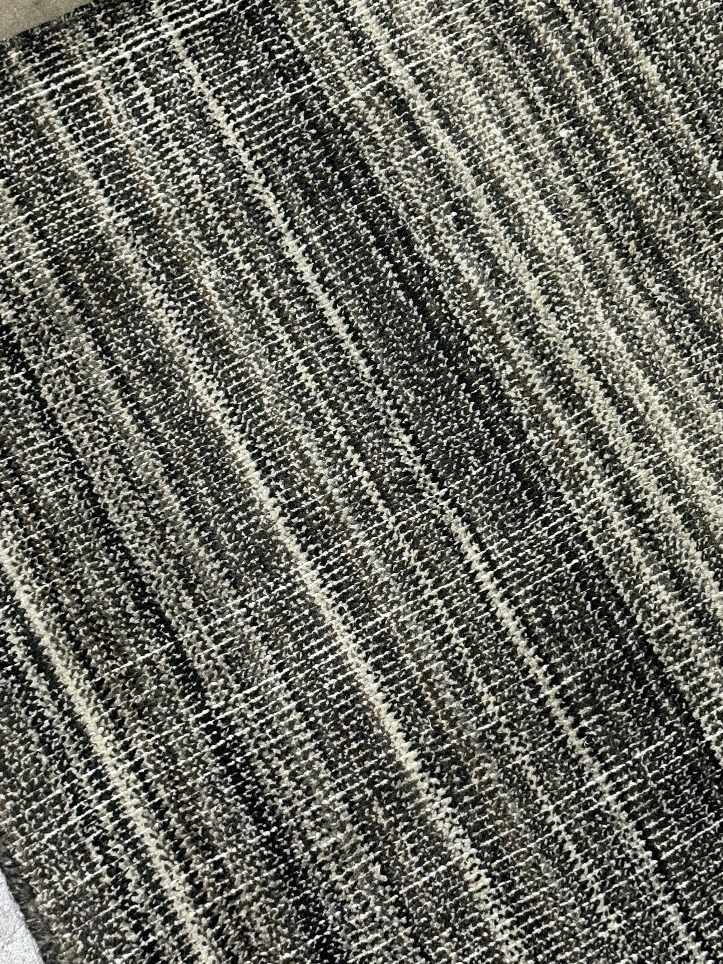 Jixxie Loom - Smitten Coal