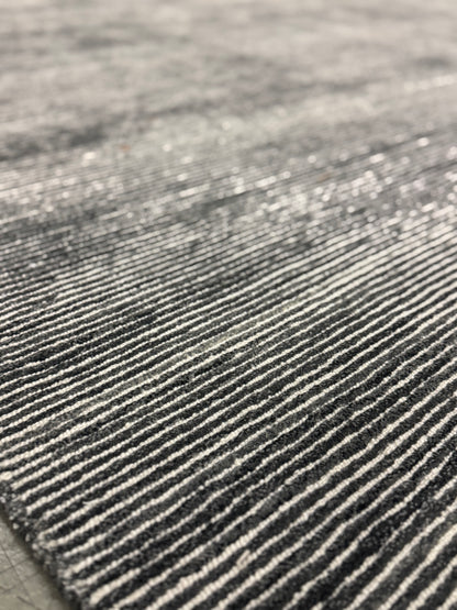 Jixxie Loom - Tufted Peacock