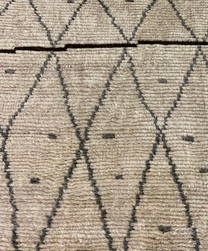 Jokati - Clipped Point Beige