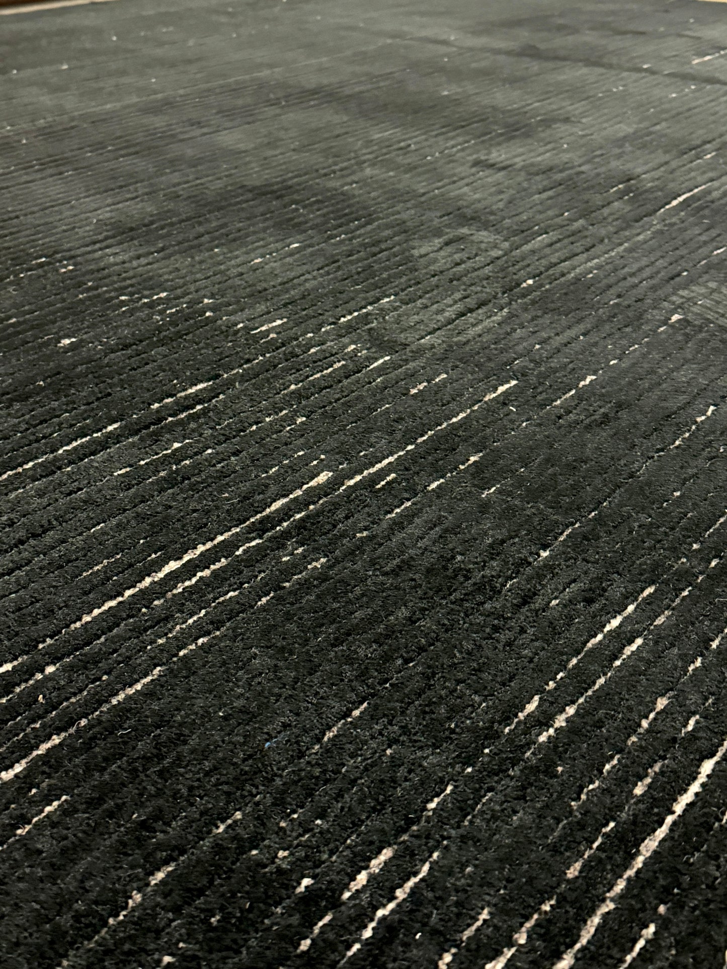 Jonac Stripe Tufted - Black Velvet