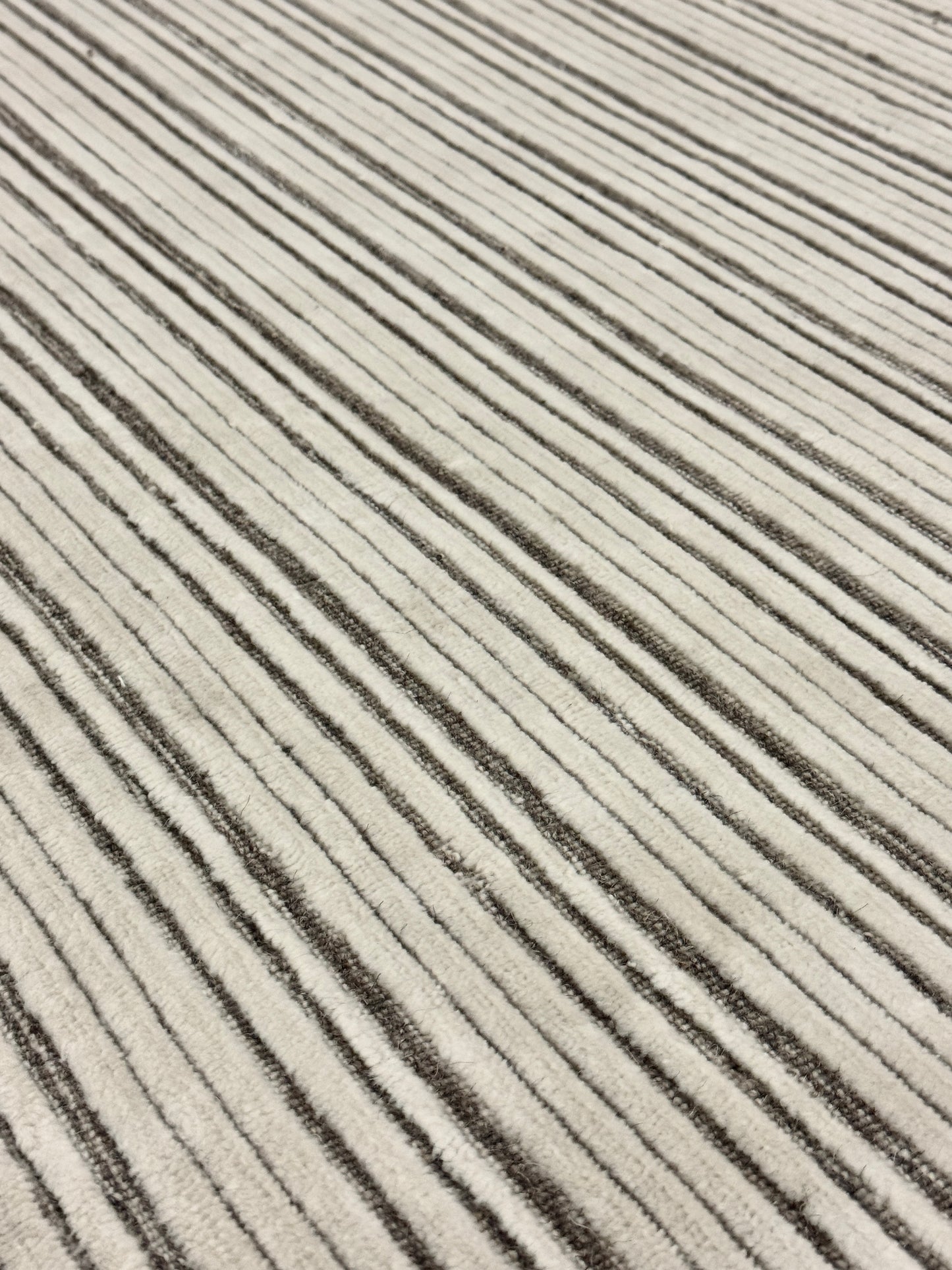 Jixxie Bel Stripe -Paper Ivory