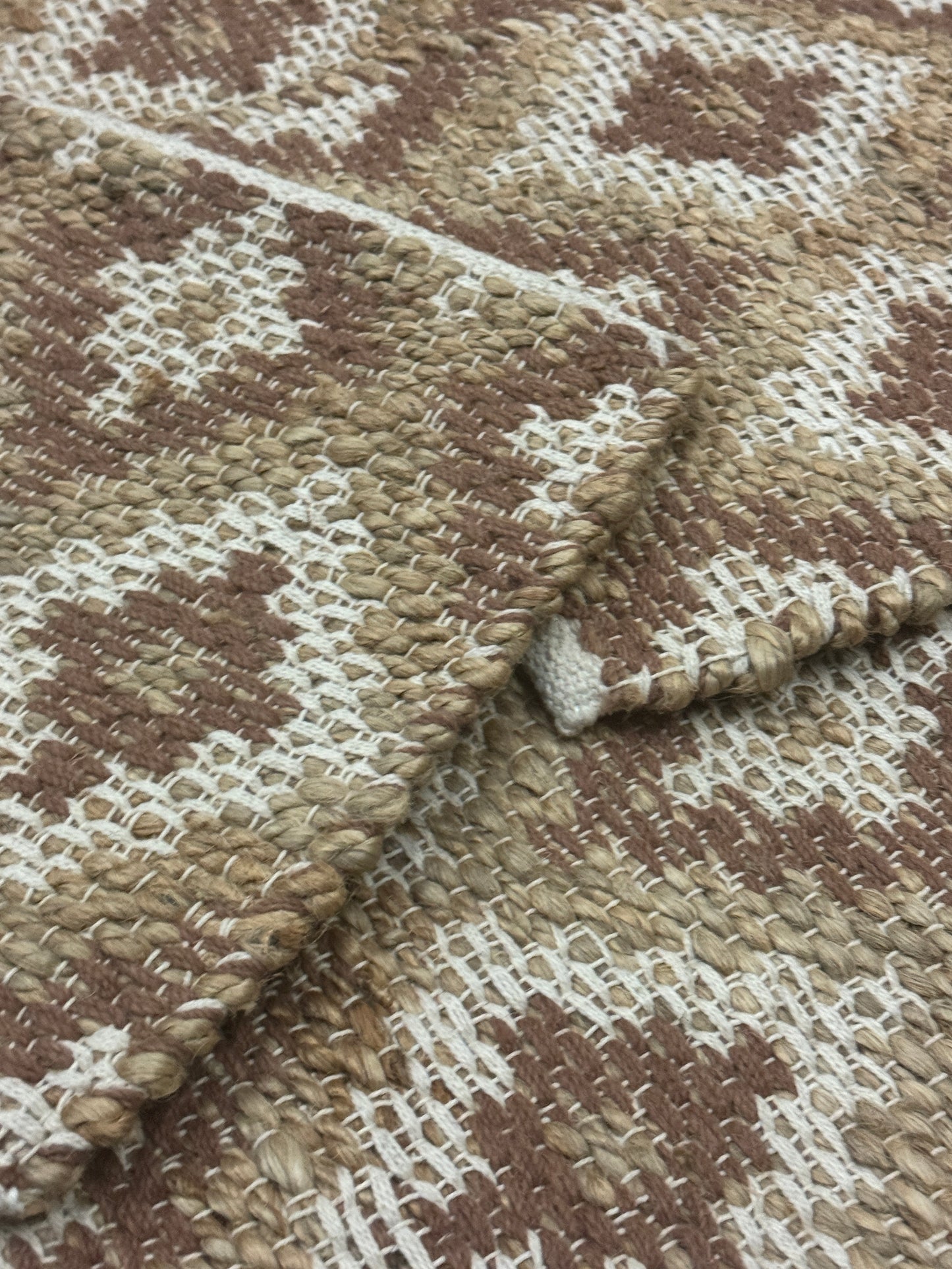 Jubax Trellis - Terra Clay