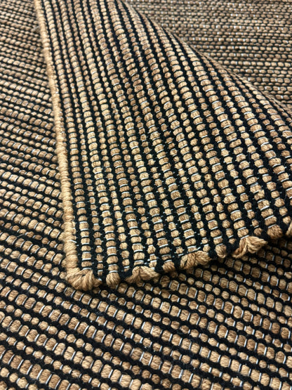 Outdoor Modern Stria - Kickin' Karmel Leg