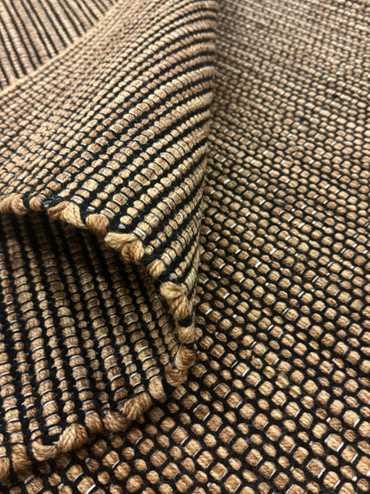 Outdoor Modern Stria - Kickin' Karmel Leg