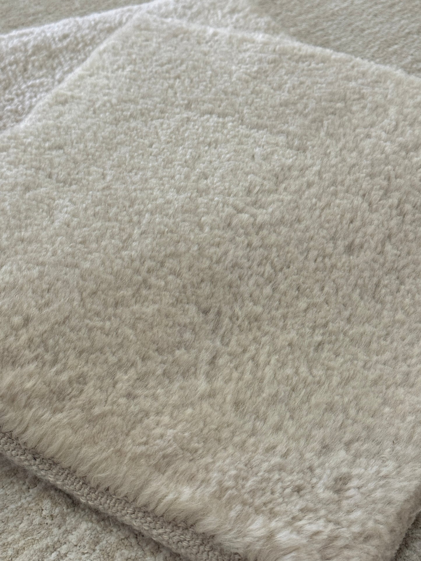 Lopo Lincoln - Linen Velvet