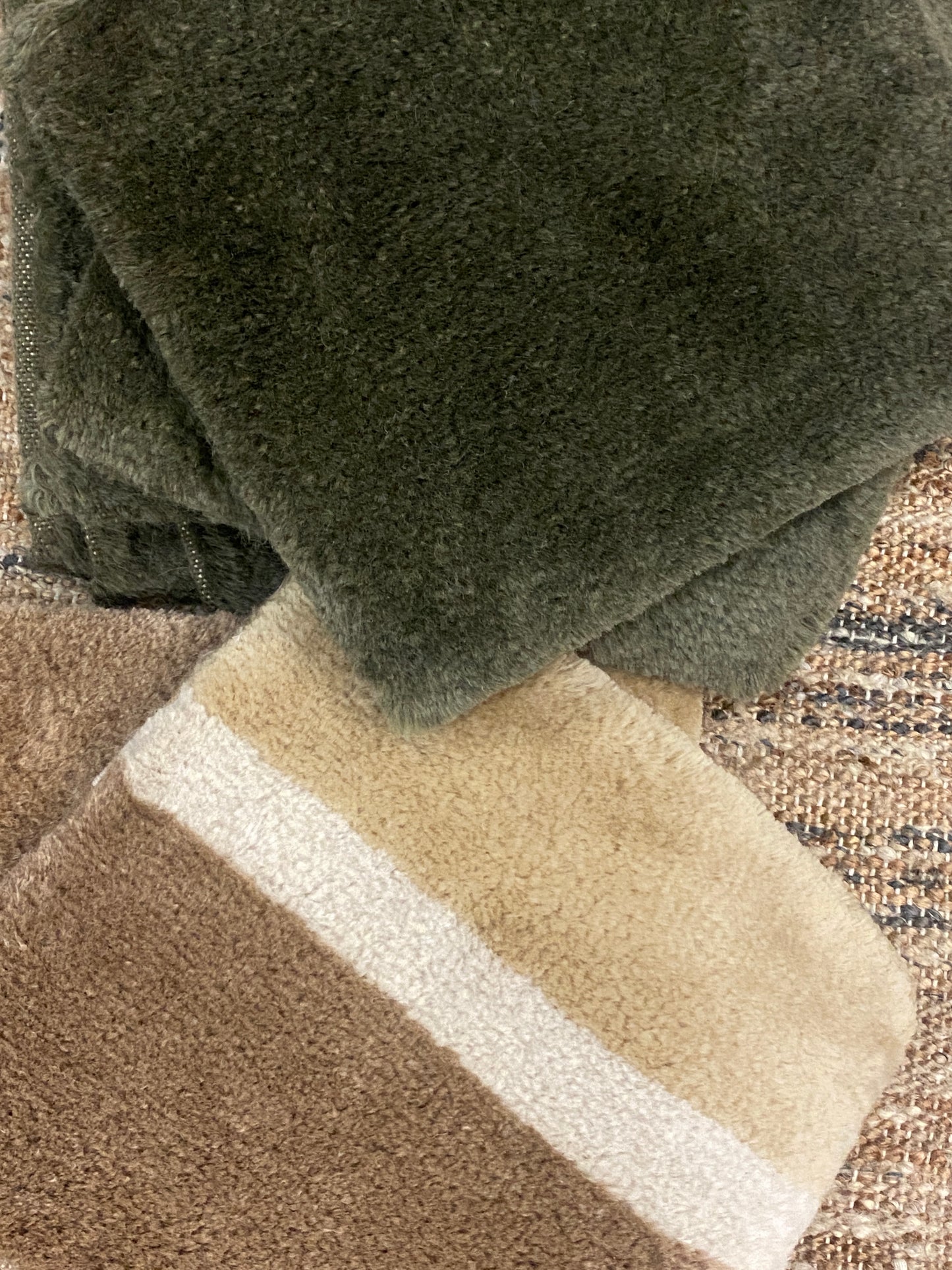 Lopo Lincoln - Velvet Beige Block