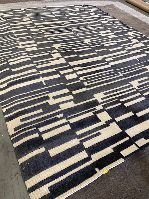 Archive Sale Mirvotto - Black & White 9ft x 12ft