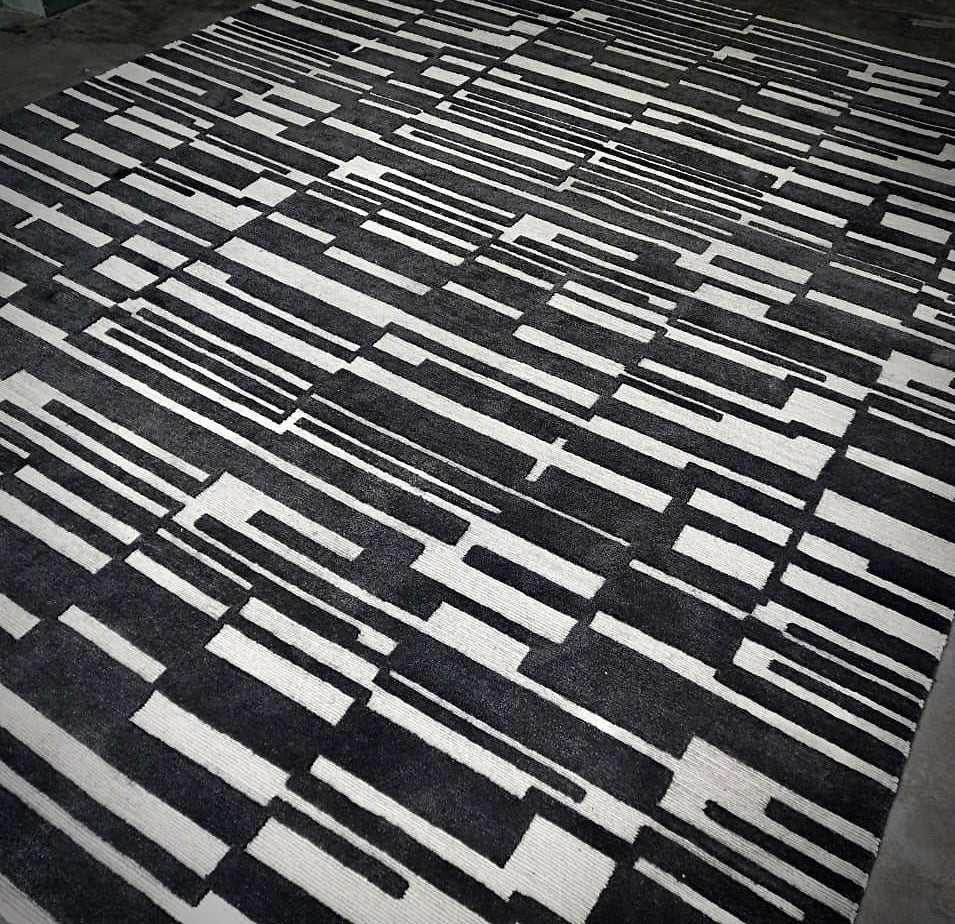 Archive Sale Mirvotto - Black & White 9ft x 12ft