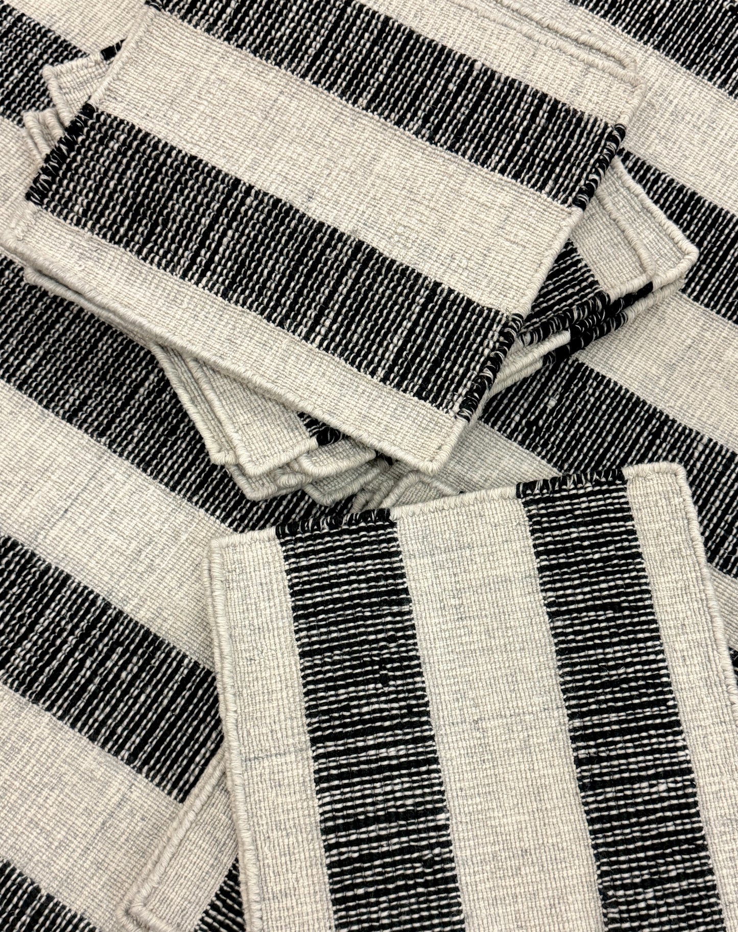 Archive Sale Outdoor Kamden Stripe - Panda Pearl 4ft x 5ft