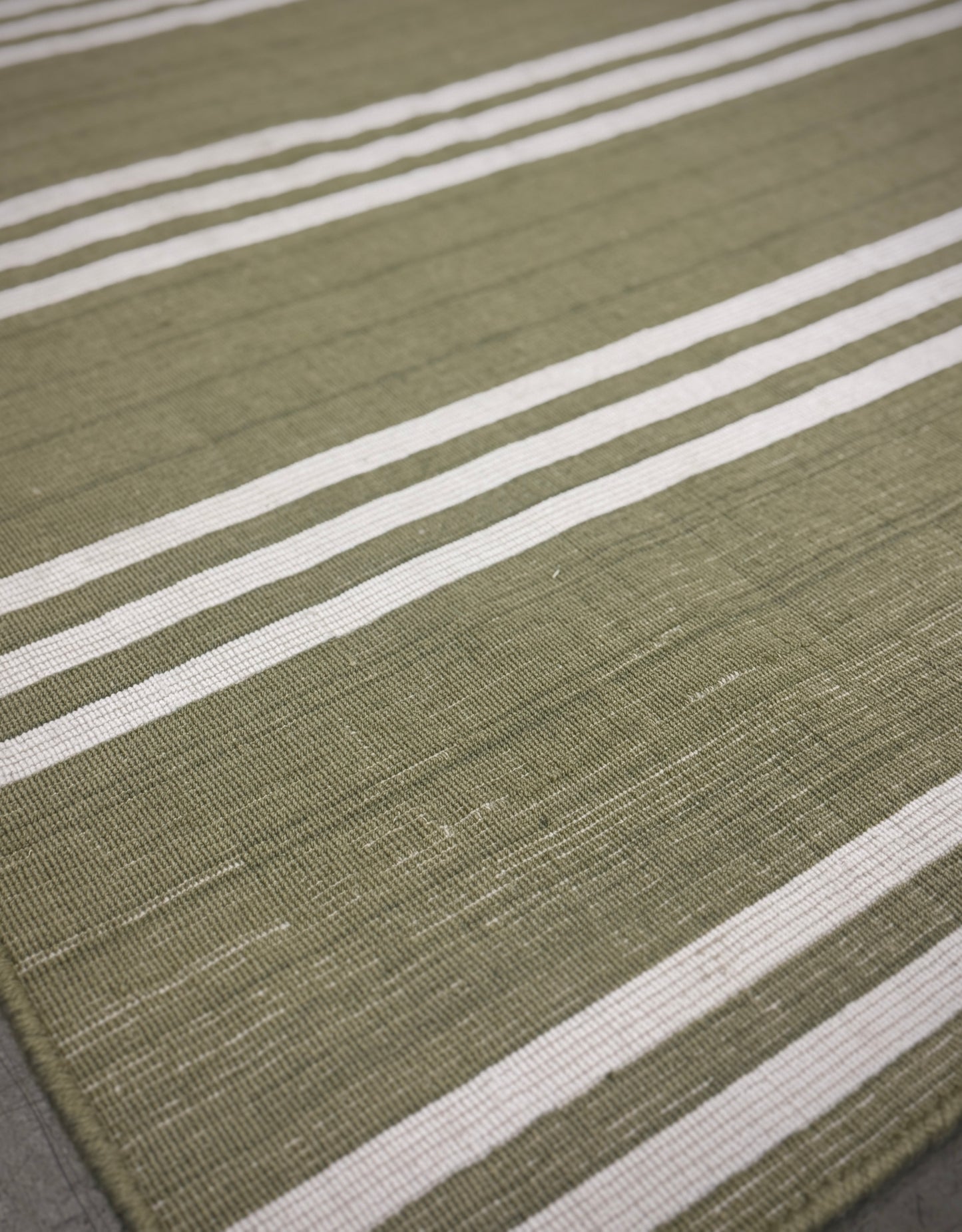 Outdoor Raya Flatweave - Antique Lime