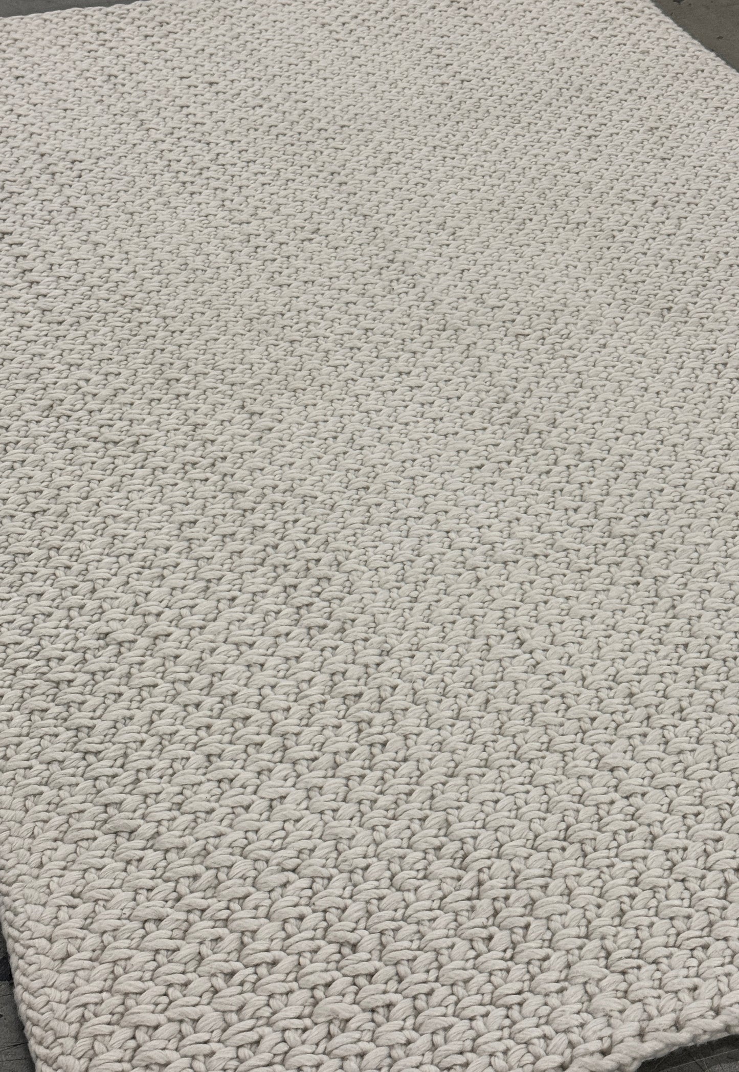 Archive Sale Outdoor Braided Sumac - Basketweave Bone 4ft x 6ft