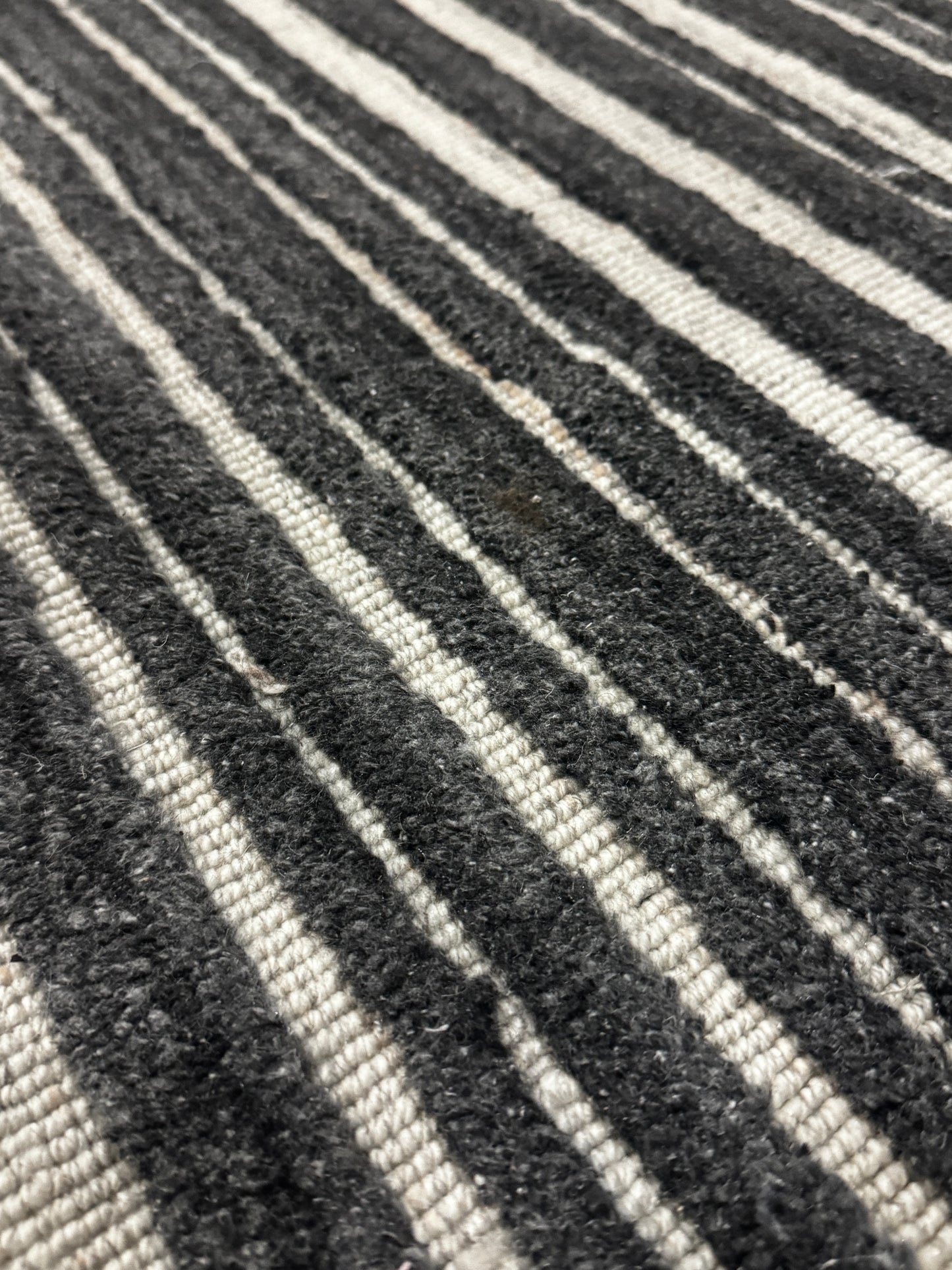Archive Sale Outdoor Jonac Stripe - Charcoal 6ft 6in x 7ft 6in