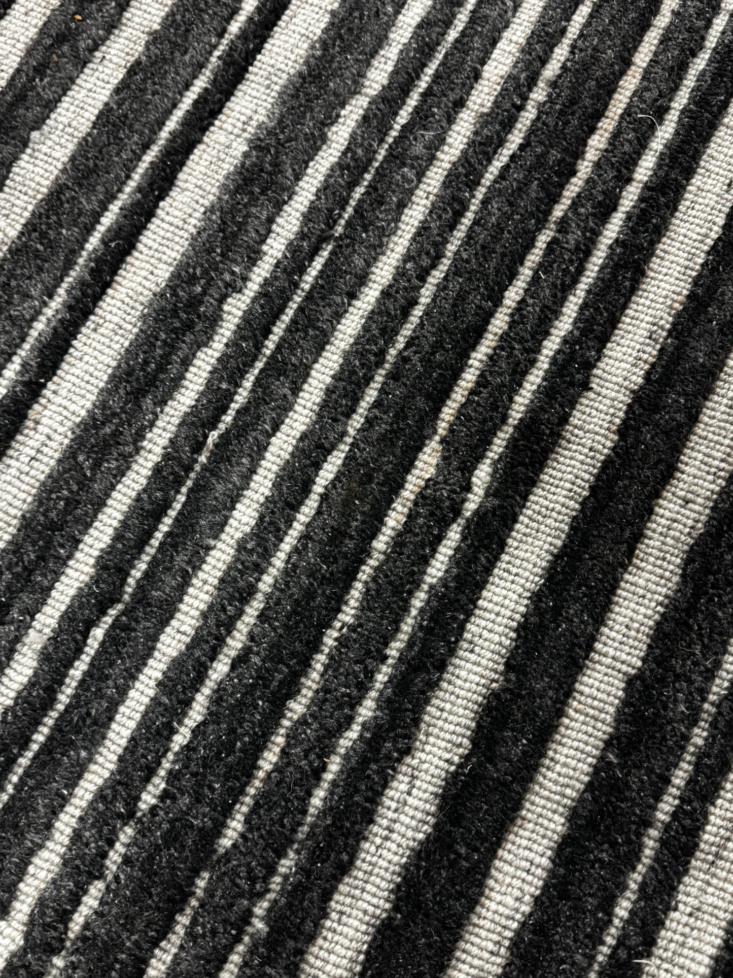 Archive Sale Outdoor Jonac Stripe - Charcoal 6ft 6in x 7ft 6in