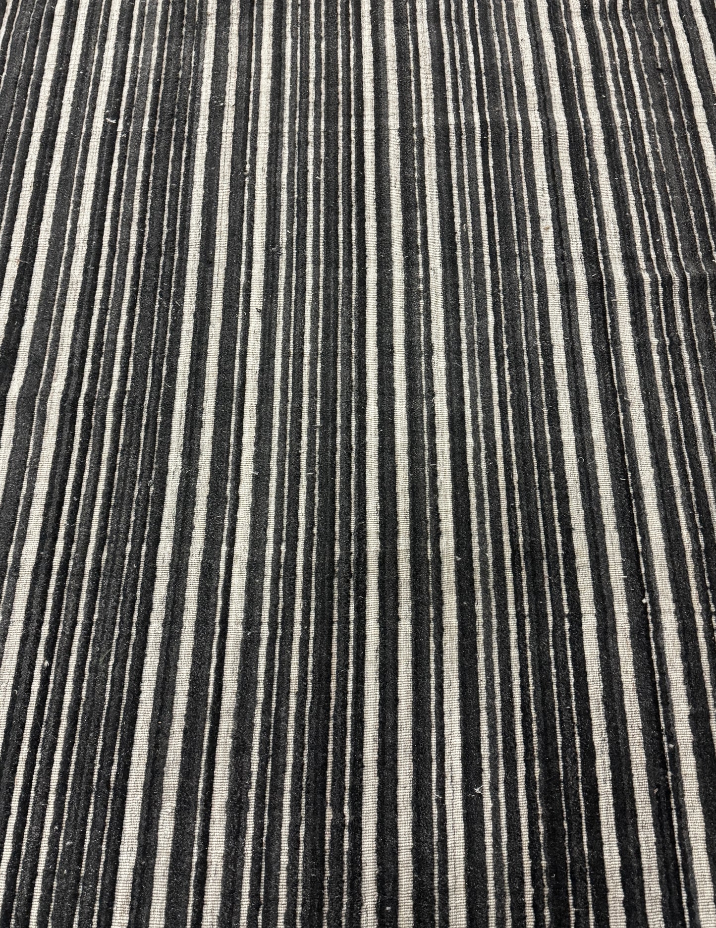 Archive Sale Outdoor Jonac Stripe - Charcoal 6ft 6in x 7ft 6in