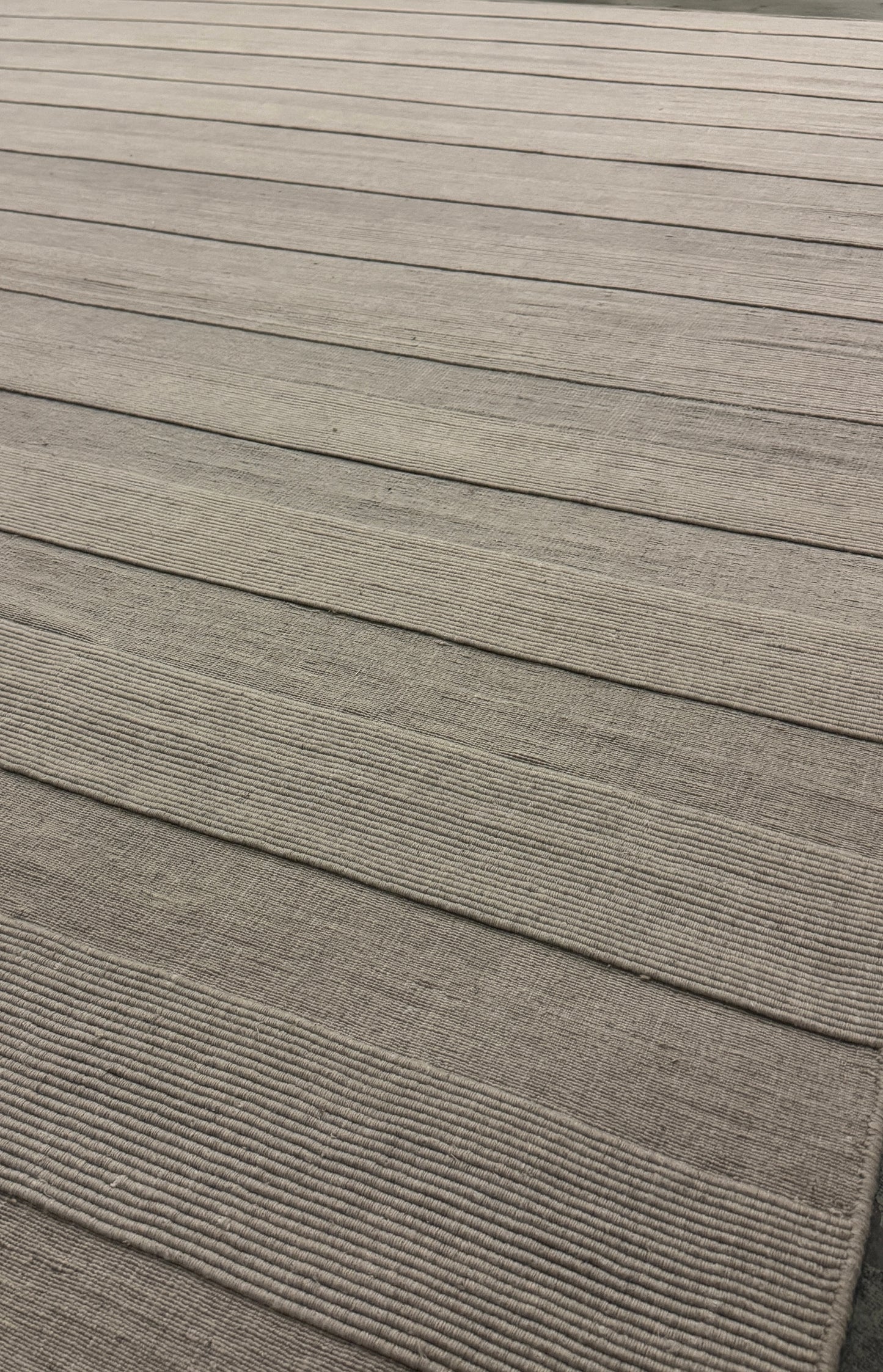 Outdoor Kamden Roman Stripe - Preppy Grey