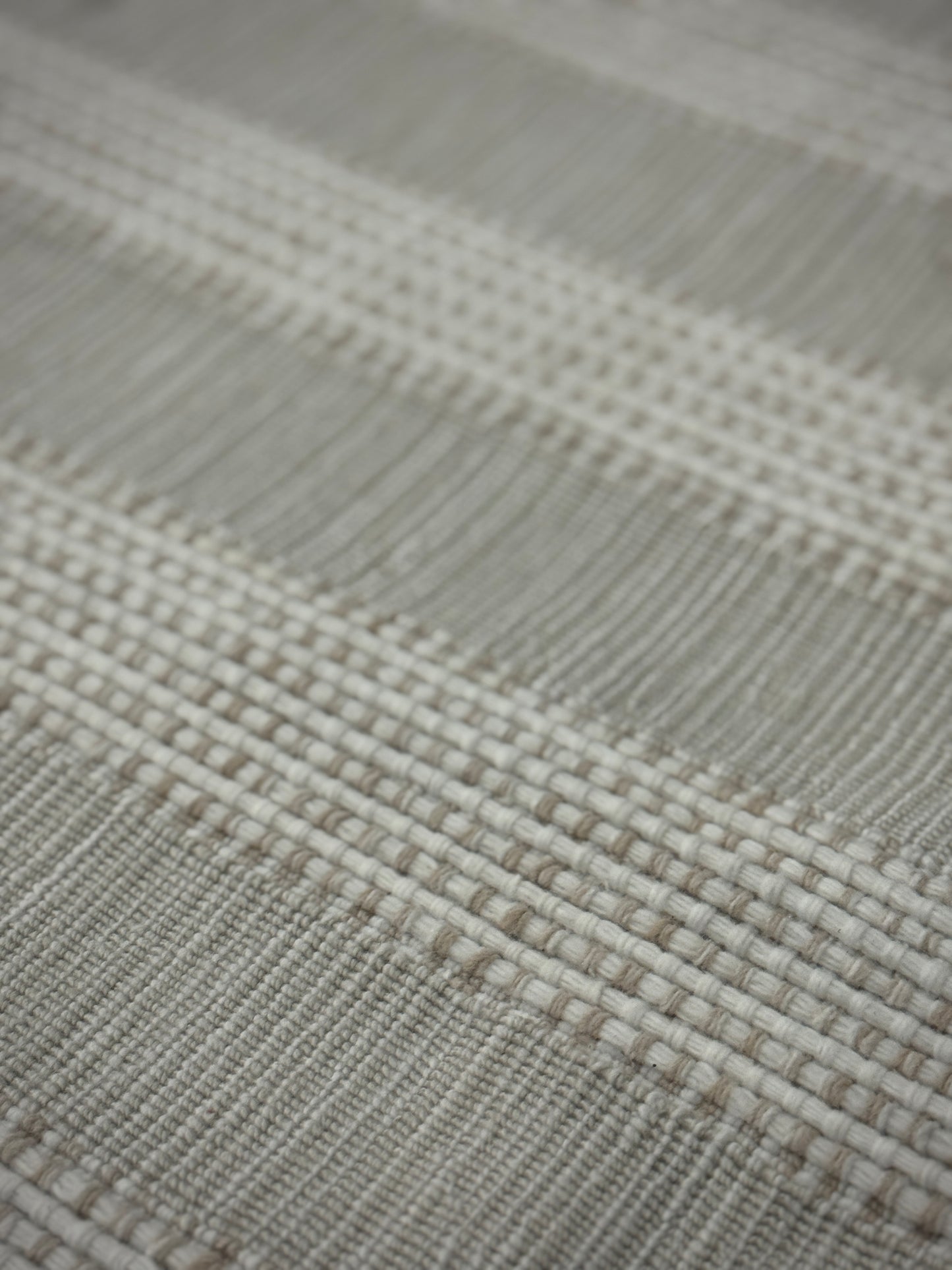 Archive Sale Outdoor Kamden Stripe - Pearl & Dew 9ft Round