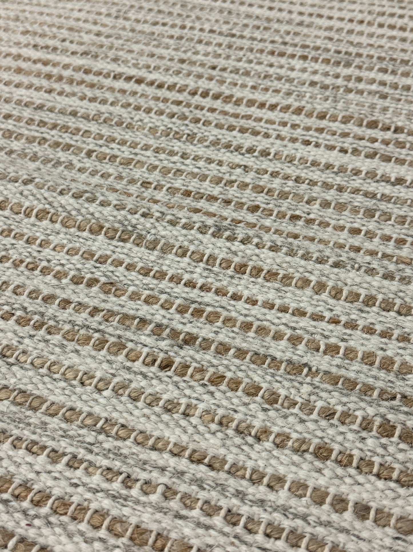 Archive Sale Pencilweave - Ivory & Grey 4ft 4in x 9ft 10in