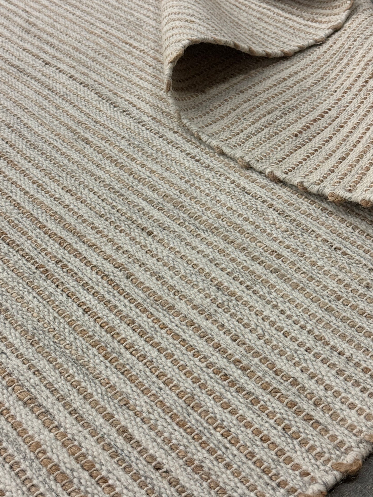 Archive Sale Pencilweave - Ivory & Grey 4ft 4in x 9ft 10in