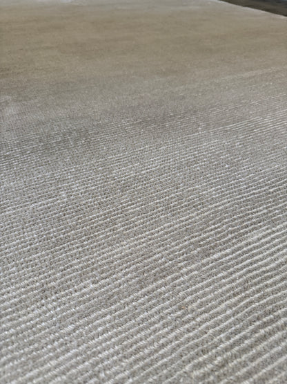 Archive Sale Jixxie Loom - Light Silver 5'x 8'