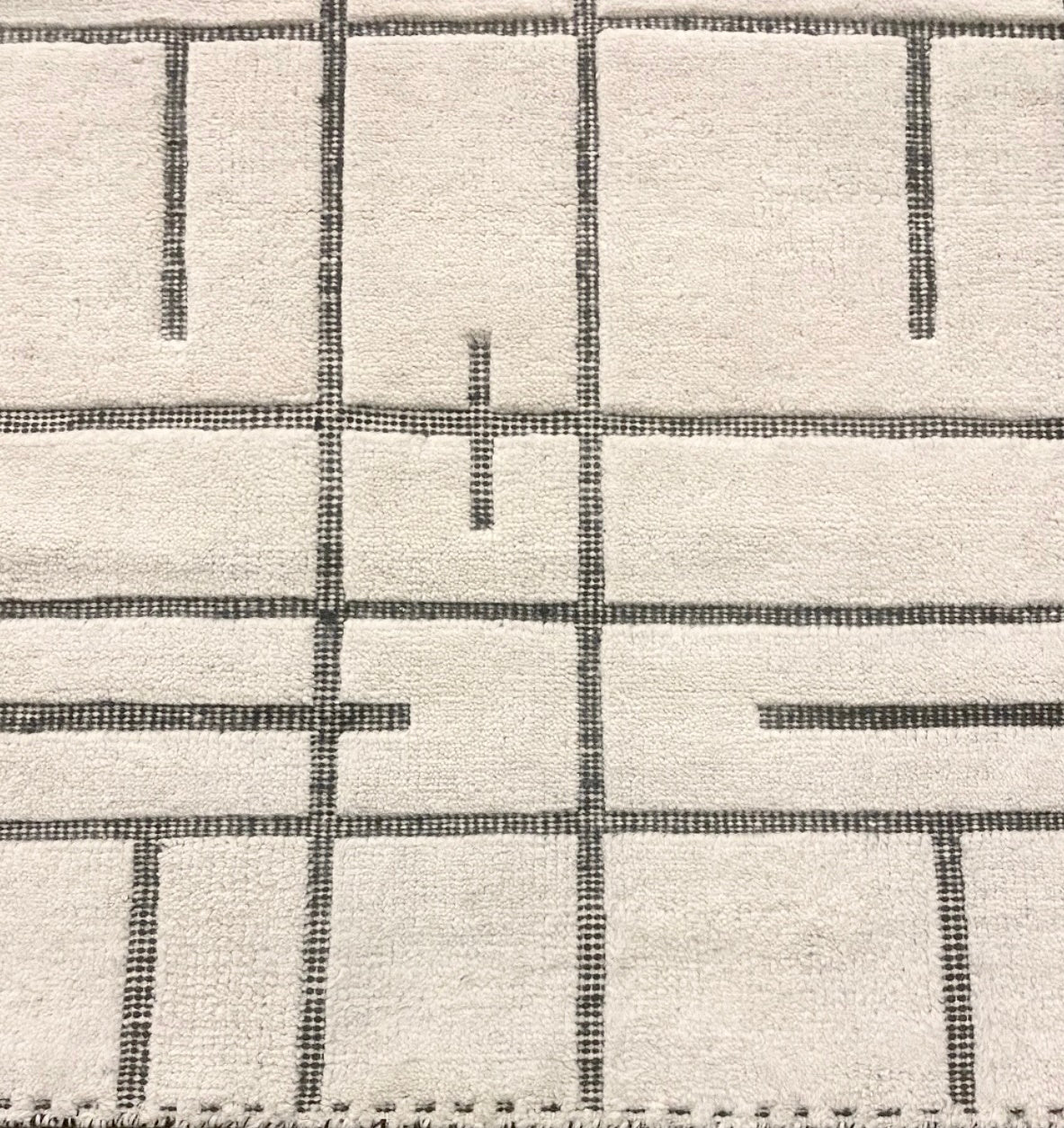 Jokati Mazel - Black & White