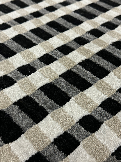 Pirna - Stippled Silver & Bond