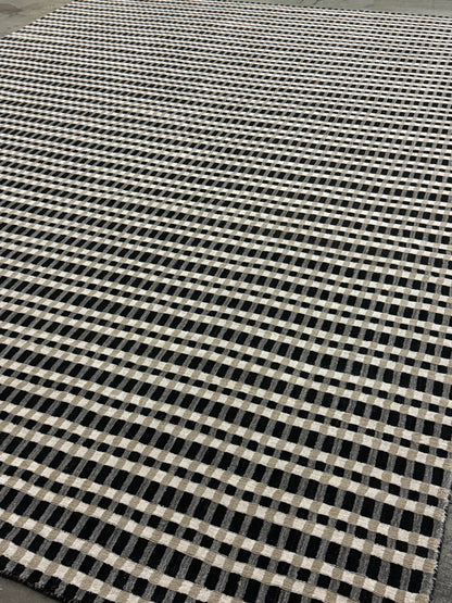 Pirna - Stippled Silver & Bond