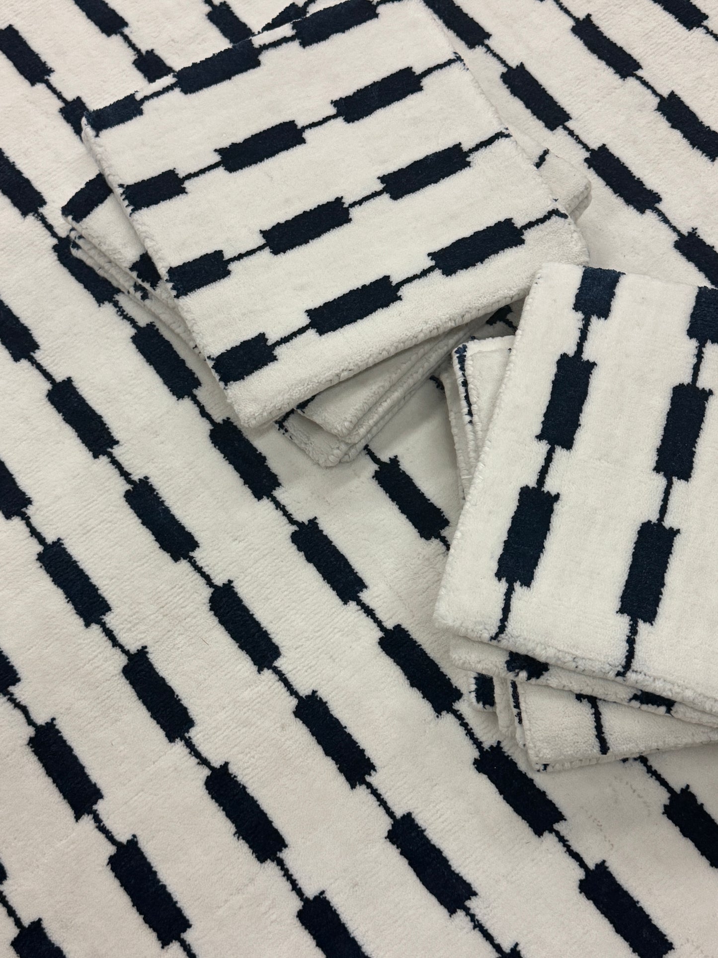 Lino - Power Blue