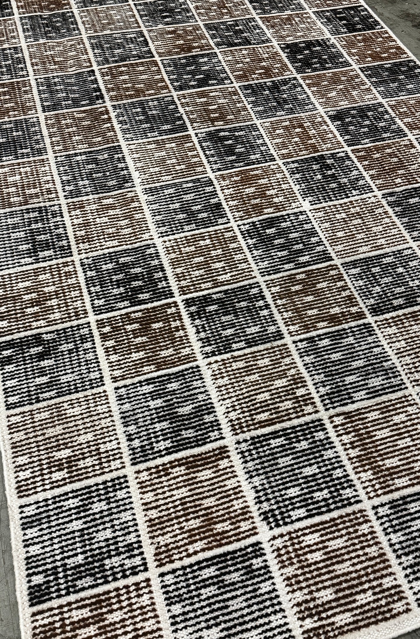 Archive Sale Riko Flatweave - Basalt 5ft x 8ft